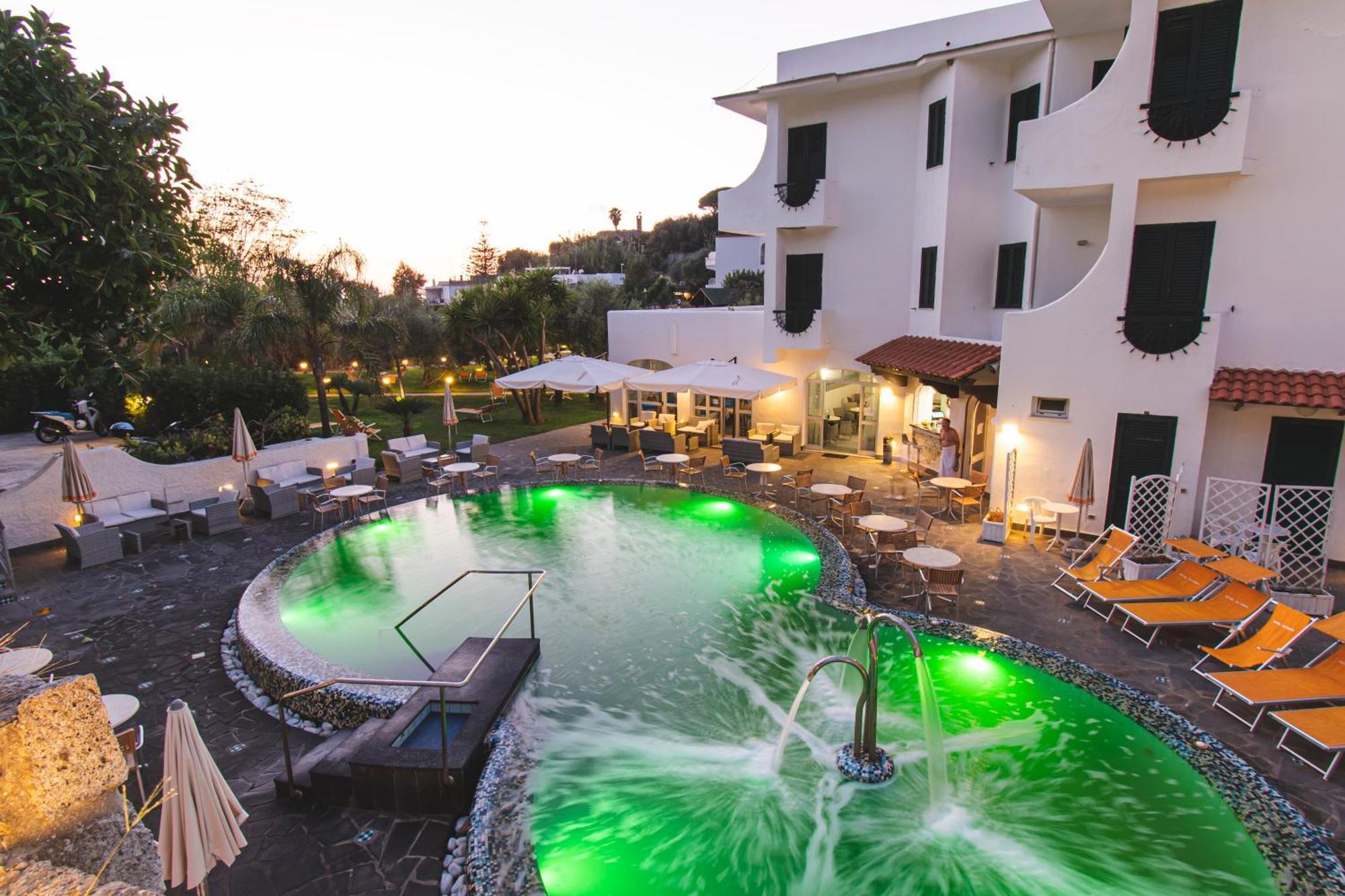 Victoria Park Resort Ischia Extérieur photo